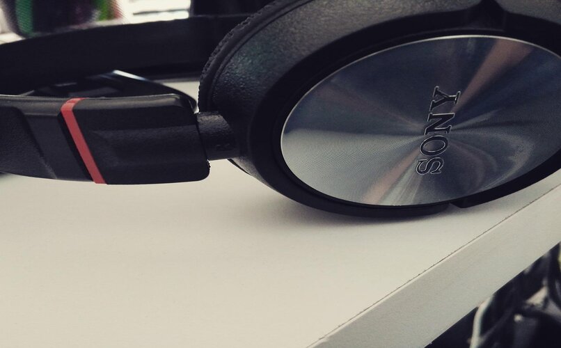 auriculares con cancelacion de ruido de diadema